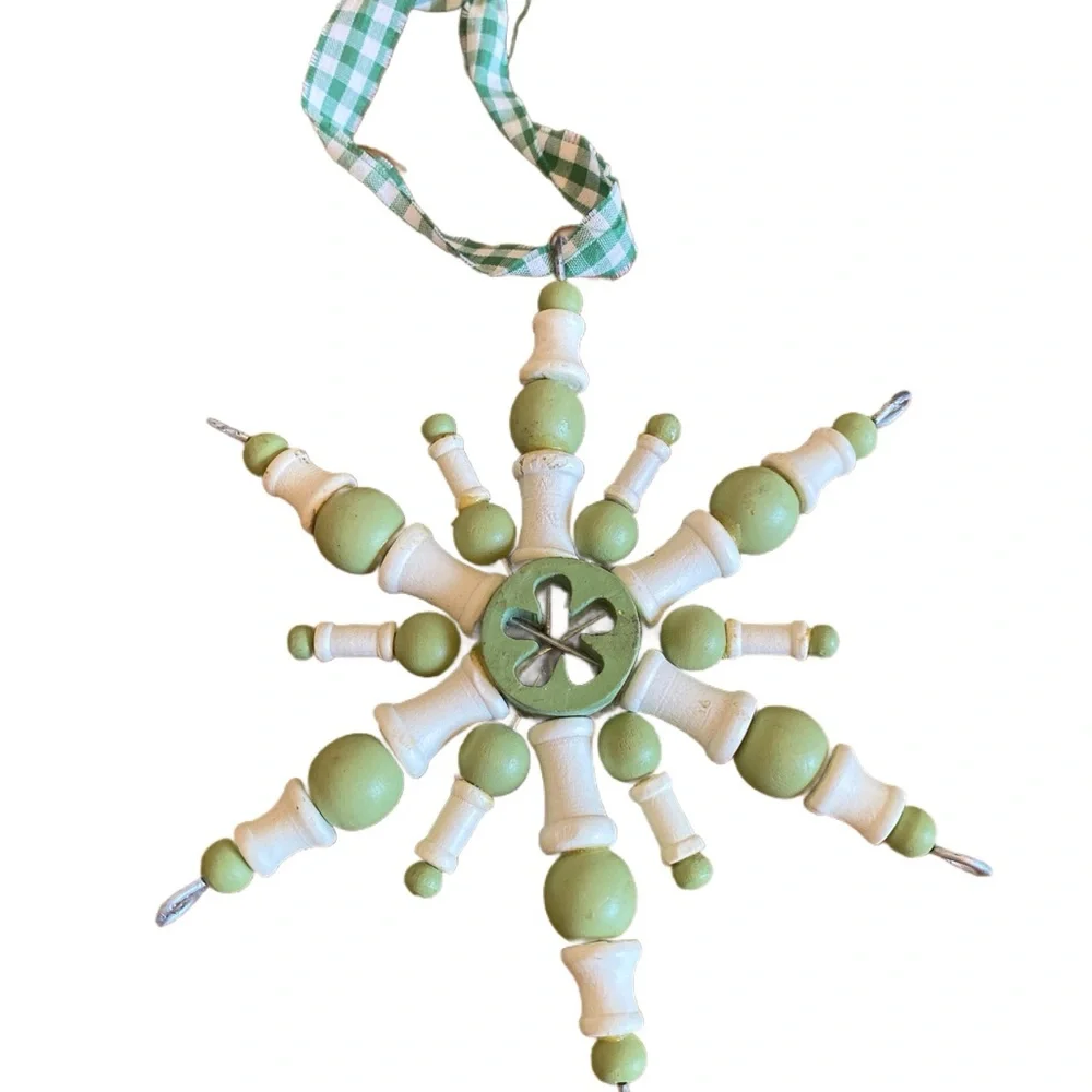 Christmas Ornaments Wooden Spindal Snowflake‎ & Bulb Cabin Rustic Wood Beads